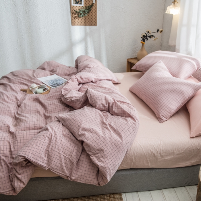 91家纺网 家纺一手货源 找家纺 佳梦达 2020新款全色织全棉水洗双拼四件套 粉中格