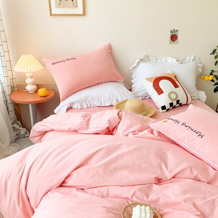 91家纺网 家纺一手货源 找家纺 玛奇朵 2021新品刺绣款纯棉色织水洗棉四件套 粉色