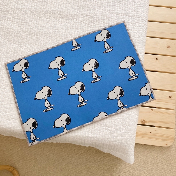 91家纺网 家纺一手货源 找家纺 星期八 2020新款ins卡通地垫 史努比蓝