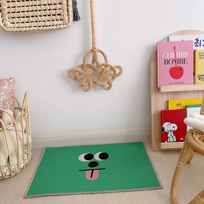 91家纺网 家纺一手货源 找家纺 星期八 2020新款ins卡通地垫 绿色表情