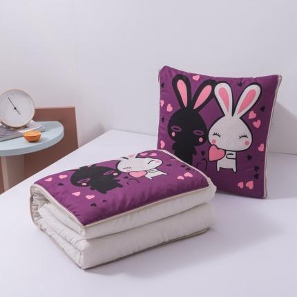 91家纺网 家纺一手货源 找家纺 博笔熊 2020新款磨毛抱枕被 情侣兔