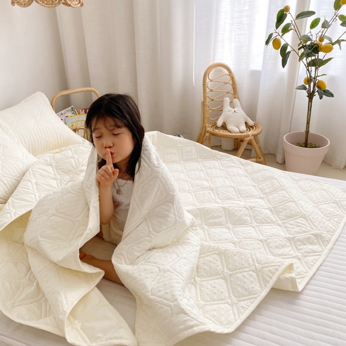 91家纺网 家纺一手货源 找家纺 （总）星期八 2020新款爱心泡泡夏被三件套