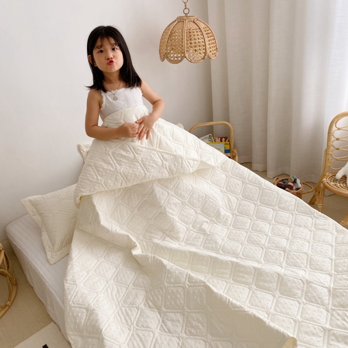 91家纺网 家纺一手货源 找家纺 （总）星期八 2020新款爱心泡泡夏被三件套