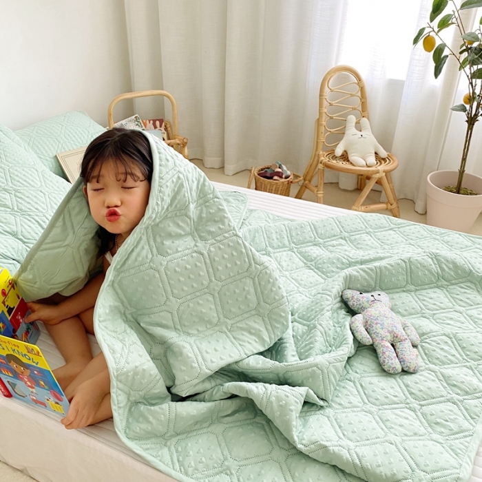 91家纺网 家纺一手货源 找家纺 星期八 2020新款爱心泡泡夏被三件套 橄榄绿