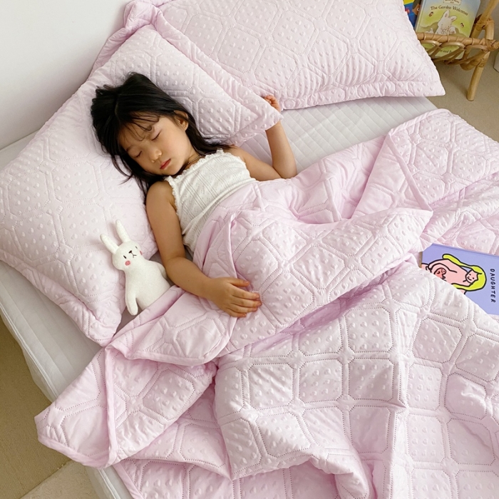 91家纺网 家纺一手货源 找家纺 星期八 2020新款爱心泡泡夏被三件套 少女粉