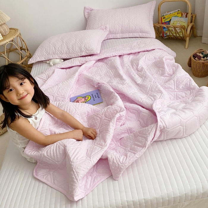 91家纺网 家纺一手货源 找家纺 星期八 2020新款爱心泡泡夏被三件套 少女粉