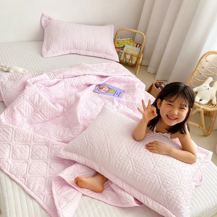 91家纺网 家纺一手货源 找家纺 星期八 2020新款爱心泡泡夏被三件套 少女粉