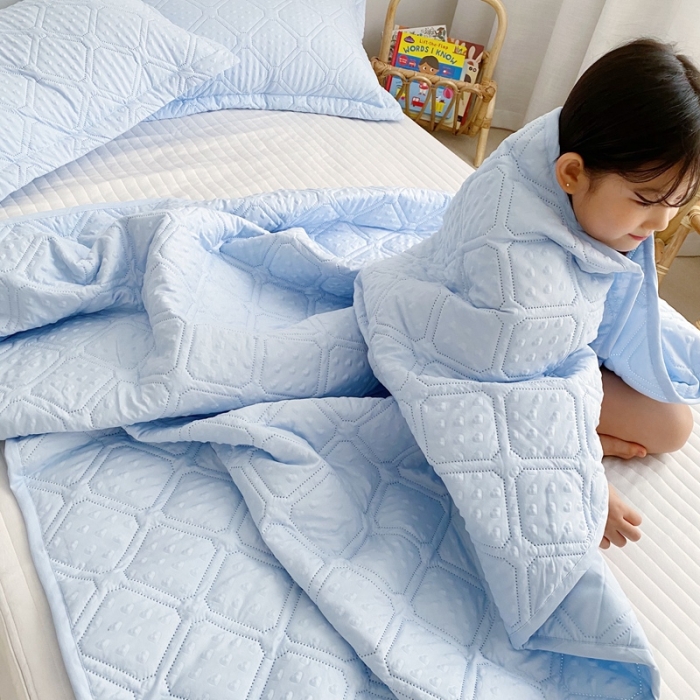 91家纺网 家纺一手货源 找家纺 星期八 2020新款爱心泡泡夏被三件套 天空蓝