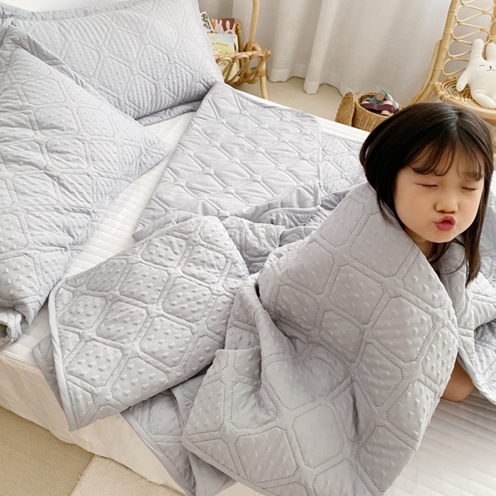 91家纺网 家纺一手货源 找家纺 星期八 2020新款爱心泡泡夏被三件套 星空灰