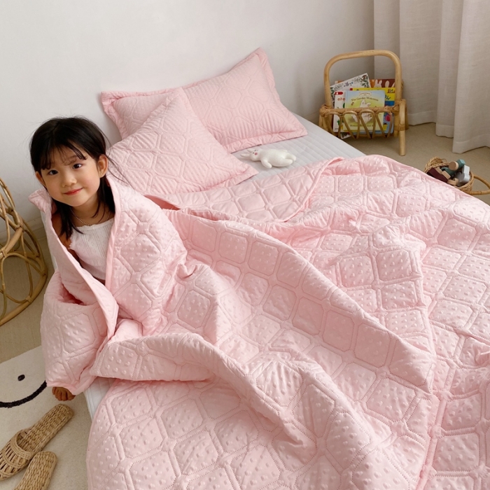 91家纺网 家纺一手货源 找家纺 星期八 2020新款爱心泡泡夏被三件套 樱花粉