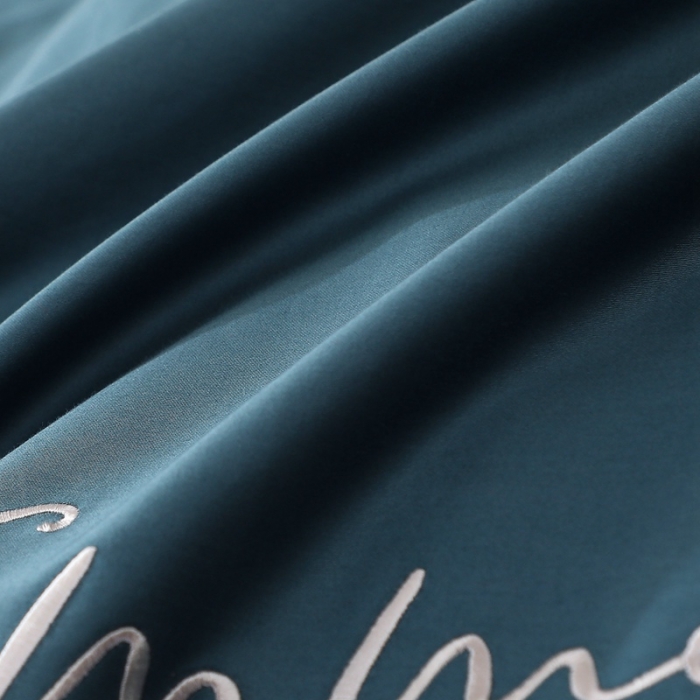 91家纺网 家纺一手货源 找家纺 全棉纯棉60S贡缎长绒棉绣花四件套纯色双拼色60支刺绣宝石蓝