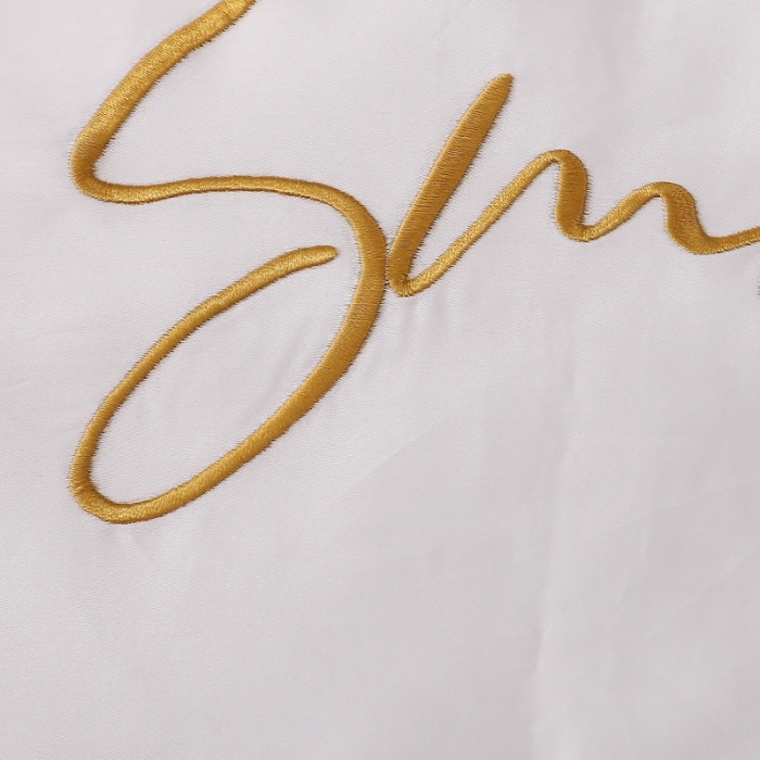 91家纺网 家纺一手货源 找家纺 全棉纯棉60S贡缎长绒棉绣花四件套纯色双拼色60支刺绣-本白