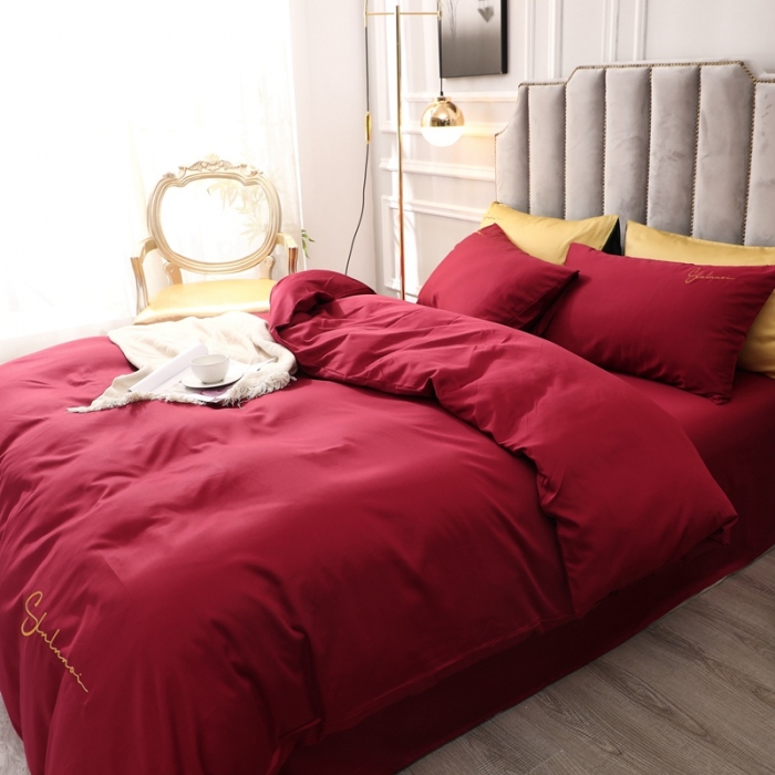91家纺网 家纺一手货源 找家纺 全棉纯棉60S贡缎长绒棉绣花四件套纯色双拼色60支刺绣-酒红