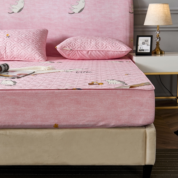 91家纺网 家纺一手货源 找家纺 豪选家纺2025新款印花防水夹棉床笠抗菌席思床垫套床罩樱花猫