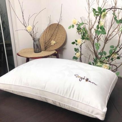 91家纺网 家纺一手货源 找家纺 （总）剑桥枕业 2020新款大豆提花羽丝枕头全棉