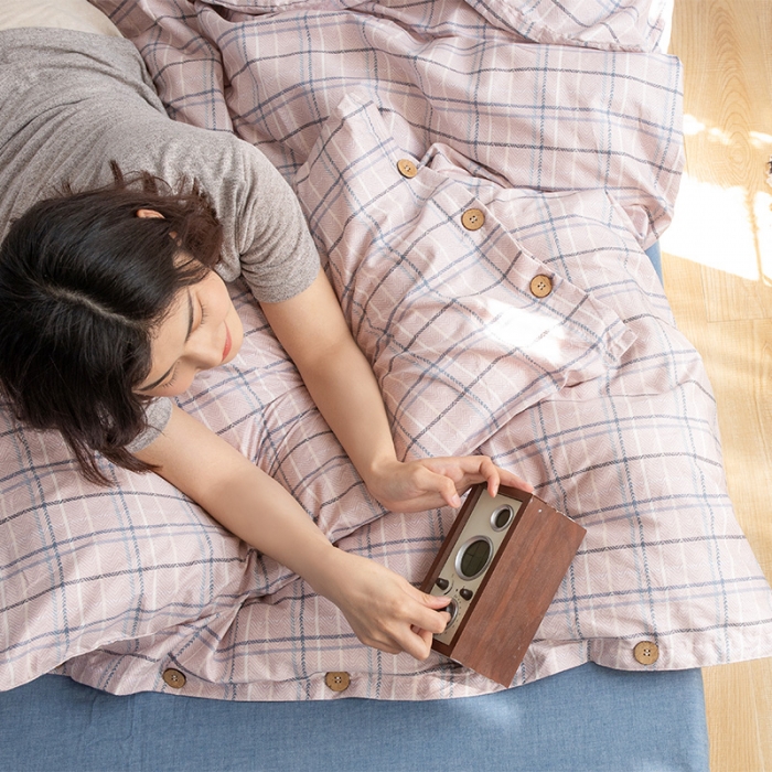 91家纺网 家纺一手货源 找家纺 北纬27度 2020新款英伦复古风全棉色织椰子扣四件套海曼