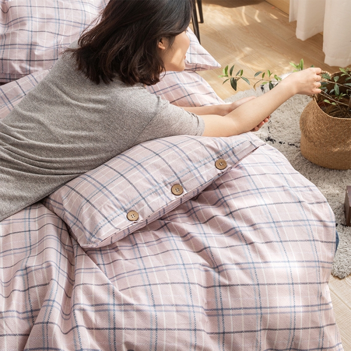 91家纺网 家纺一手货源 找家纺 北纬27度 2020新款英伦复古风全棉色织椰子扣四件套海曼