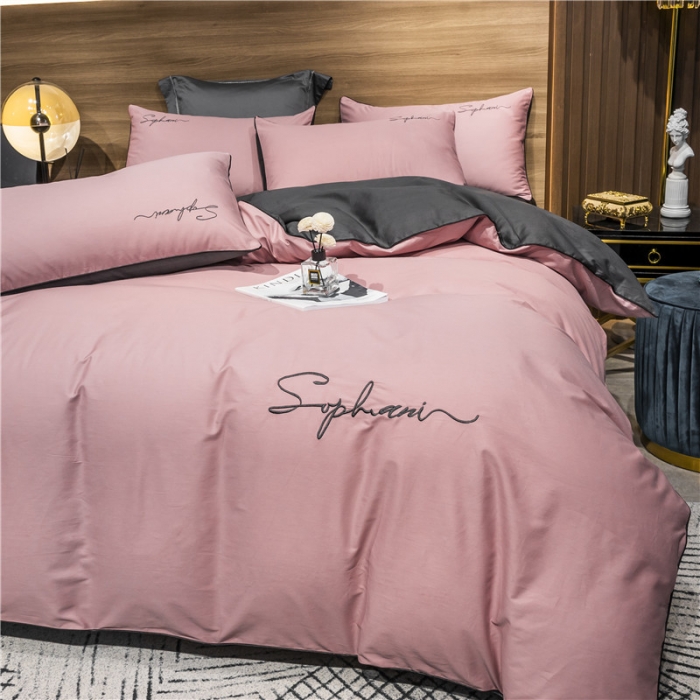 91家纺网 家纺一手货源 找家纺 拼社家纺 40s贡缎长绒棉字母款四件套豆沙帝灰