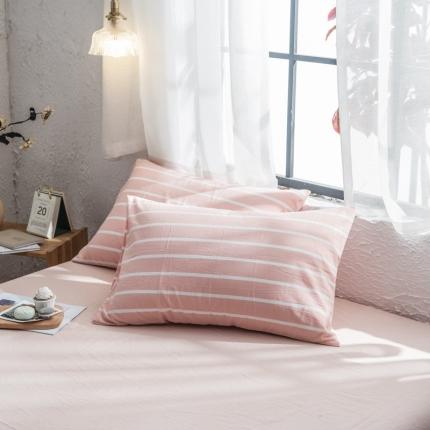 91家纺网 家纺一手货源 找家纺 佳梦达 2020新款全色织全棉水洗双拼单枕套 浅粉白条