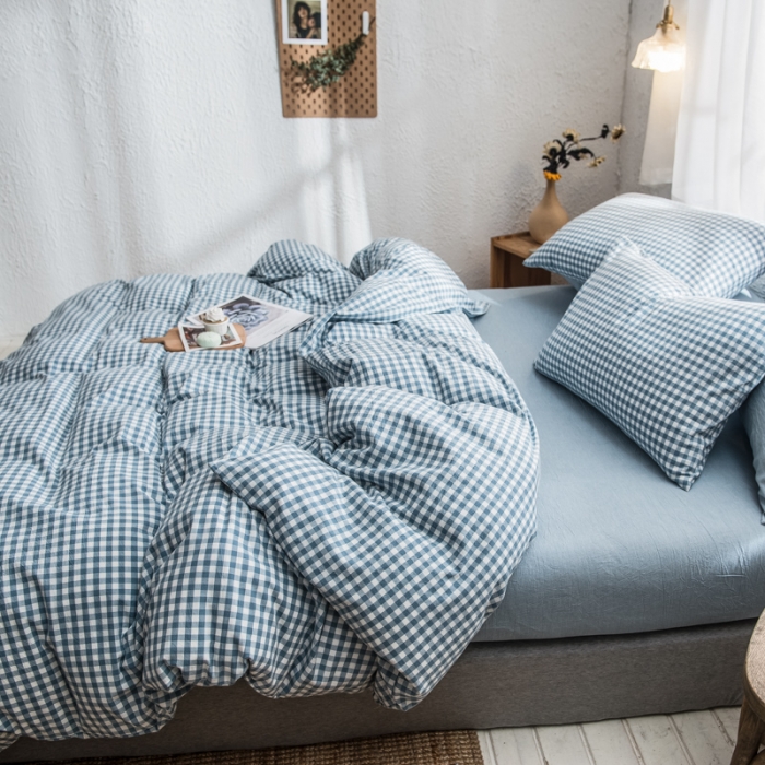 91家纺网 家纺一手货源 找家纺 佳梦达 2020新款全色织全棉水洗双拼单被套 浅蓝小格