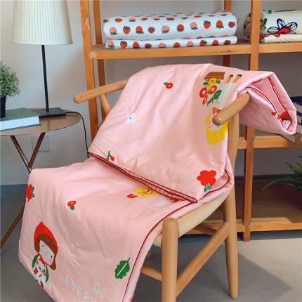 91家纺网 家纺一手货源 找家纺 眠屿 2020新款全棉印花夏被 大红帽