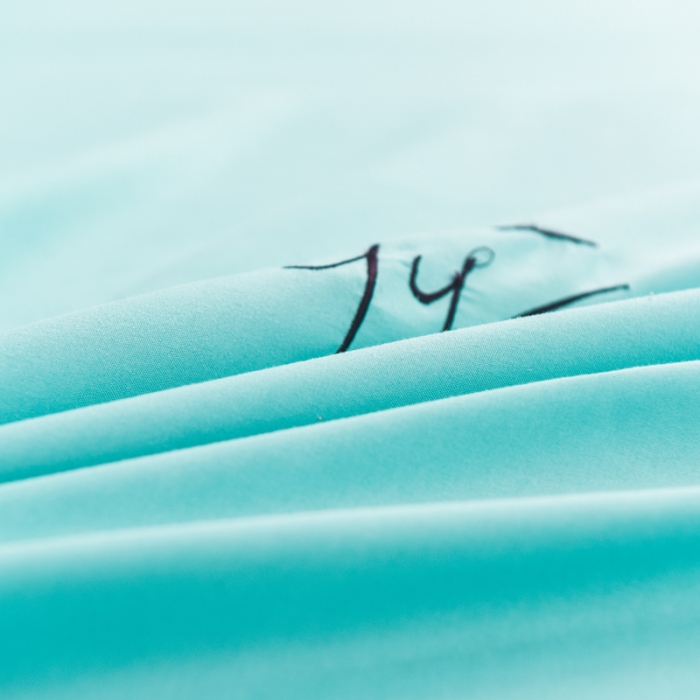 91家纺网 家纺一手货源 找家纺 金米诺 2020新款双层绣花床裙 淡雅青