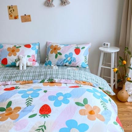 91家纺网 家纺一手货源 找家纺 星期八 2020新款全棉13070亲子四件套系列 草莓花花