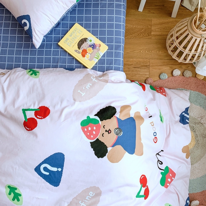 91家纺网 家纺一手货源 找家纺 星期八 2020新款全棉13070亲子四件套系列 草莓汪