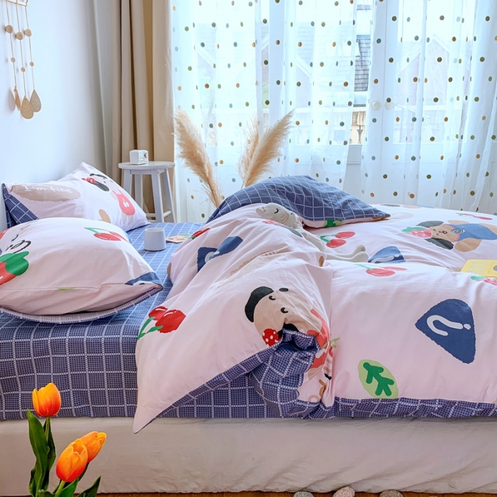 91家纺网 家纺一手货源 找家纺 星期八 2020新款全棉13070亲子四件套系列 草莓汪