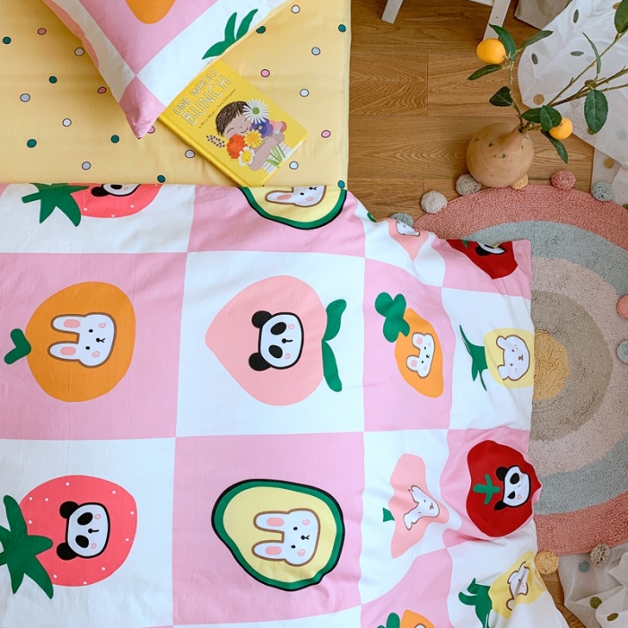 91家纺网 家纺一手货源 找家纺 星期八 2020新款全棉13070亲子四件套系列 格子小可爱