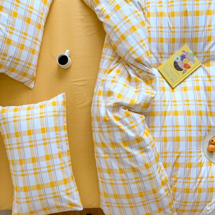 91家纺网 家纺一手货源 找家纺 星期八 2020新款全棉13070亲子四件套系列 黄格