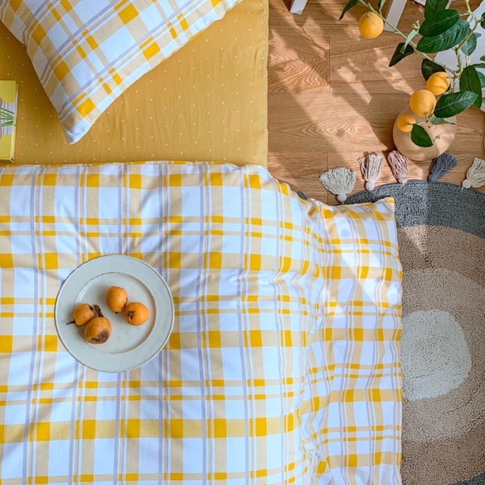 91家纺网 家纺一手货源 找家纺 星期八 2020新款全棉13070亲子四件套系列 黄格