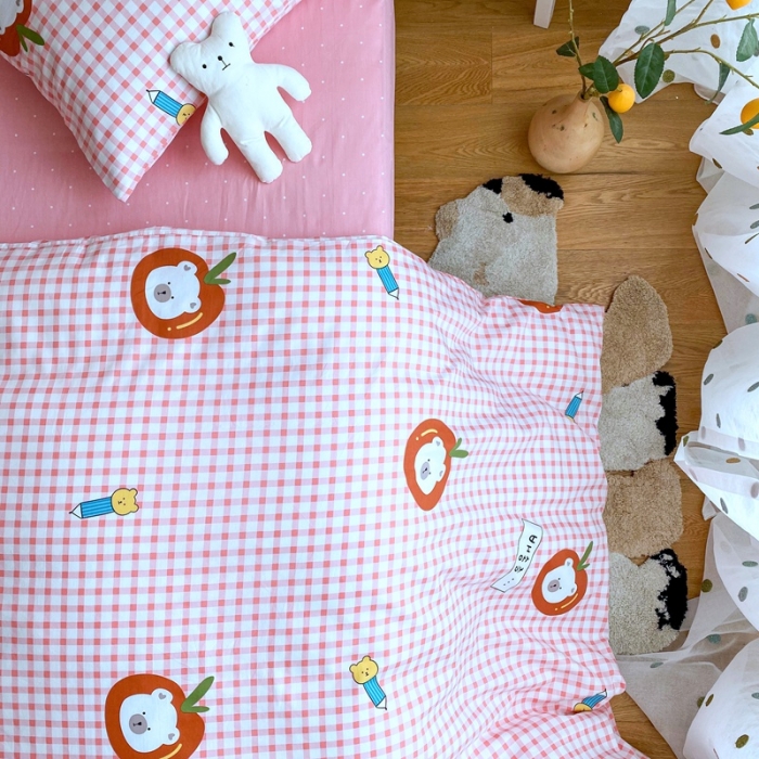 91家纺网 家纺一手货源 找家纺 星期八 2020新款全棉13070亲子四件套系列 苹果熊