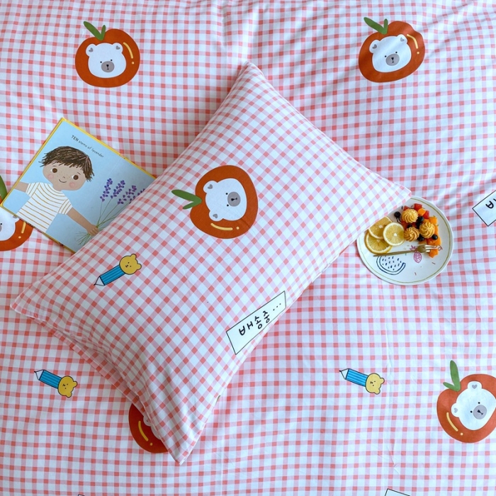 91家纺网 家纺一手货源 找家纺 星期八 2020新款全棉13070亲子四件套系列 苹果熊