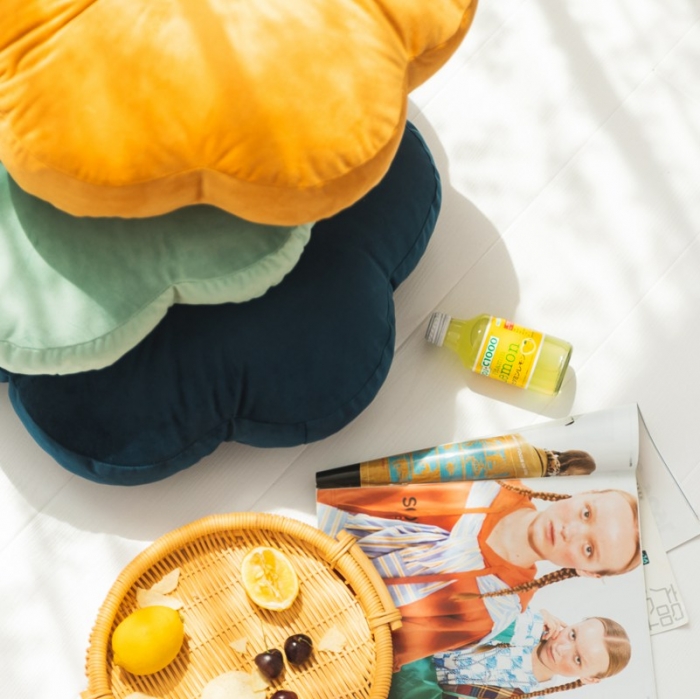 91家纺网 家纺一手货源 找家纺 美茉家居新款小清新异型抱枕六边圆形靠垫加厚榻榻米圆形坐垫 浅绿