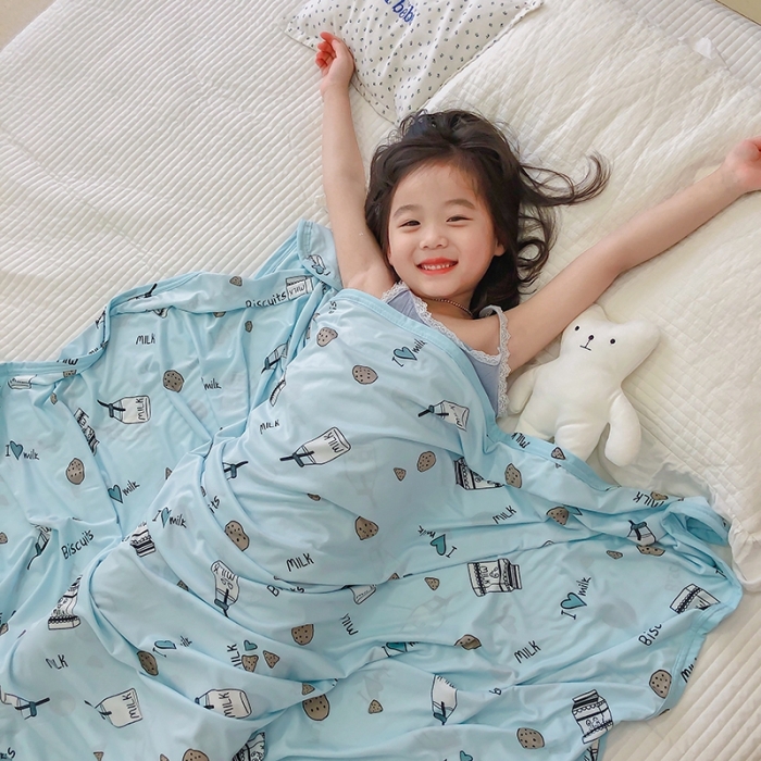 91家纺网 家纺一手货源 找家纺 星期八 2020新款ins卡通针织凉感毯 蓝饼干