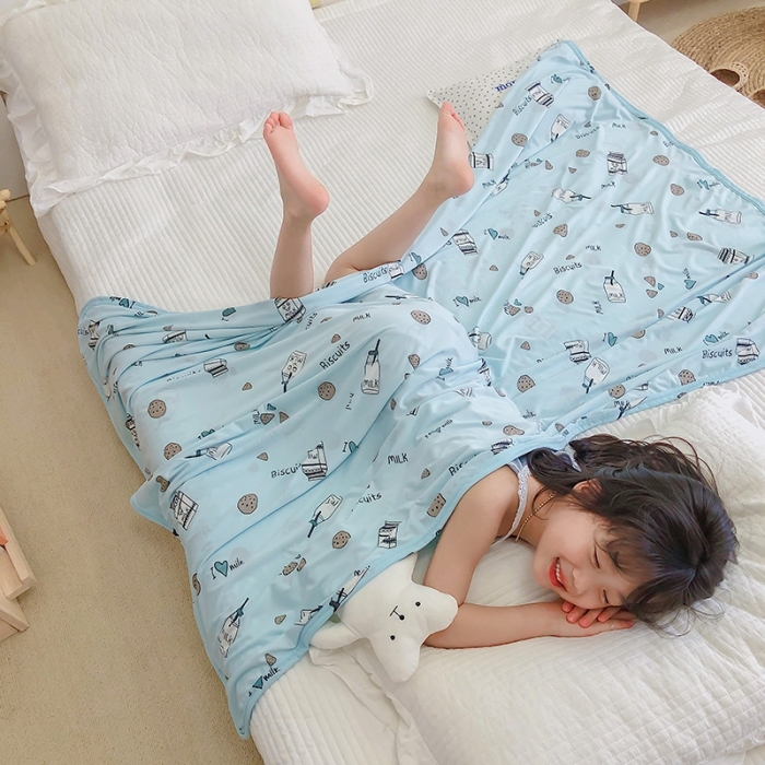 91家纺网 家纺一手货源 找家纺 星期八 2020新款ins卡通针织凉感毯 蓝饼干