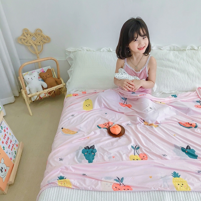 91家纺网 家纺一手货源 找家纺 星期八 2020新款ins卡通针织凉感毯 水果