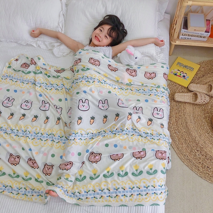 91家纺网 家纺一手货源 找家纺 星期八 2020新款ins卡通针织凉感毯 兔宝宝