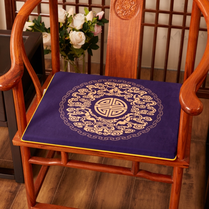 91家纺网 家纺一手货源 找家纺 北辰 2020新款绒布印花新中式坐垫红木沙发垫 绒布-如意藏蓝