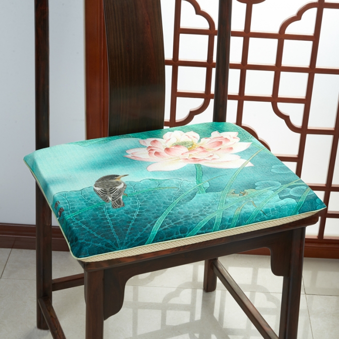 91家纺网 家纺一手货源 找家纺 北辰 2020新款麻布印花新中式坐垫红木沙发垫 翠鸟荷花