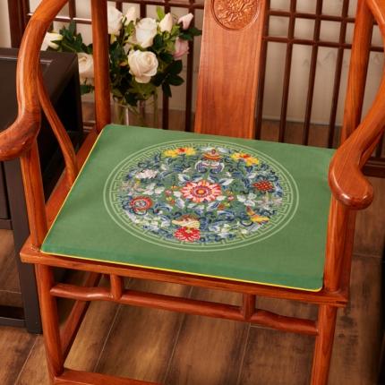 91家纺网 家纺一手货源 找家纺 北辰 2020新款绒布印花新中式坐垫红木沙发垫系列 双鱼团花-墨绿