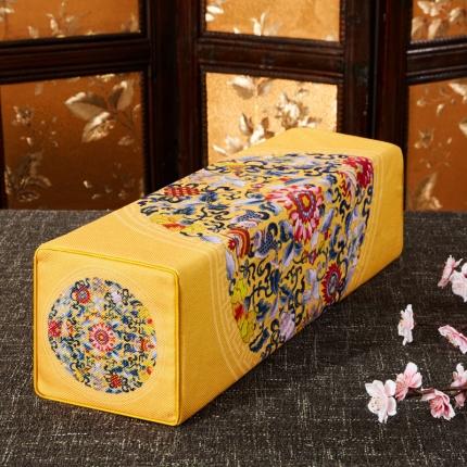 91家纺网 家纺一手货源 找家纺 北辰 2020新款扶手枕系列 双鱼团花-金