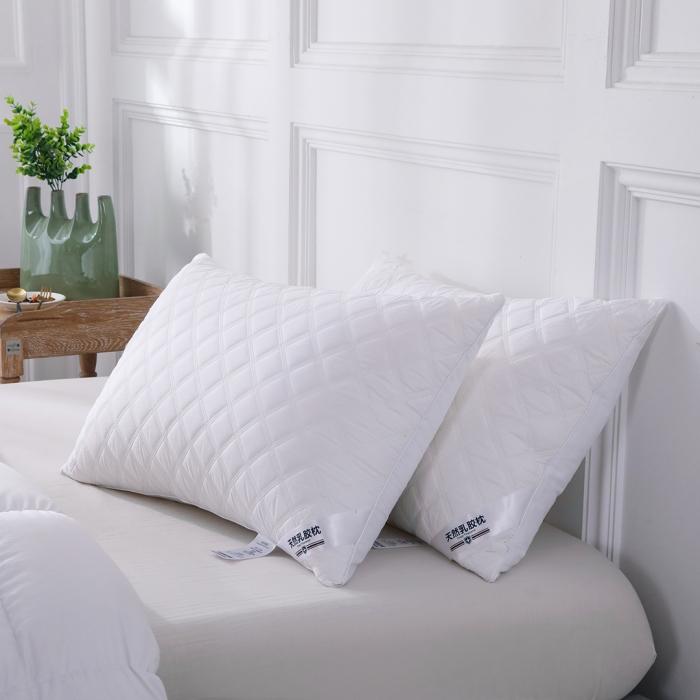 91家纺网 家纺一手货源 找家纺 乳胶绗缝羽丝绒护颈成人全棉枕头芯 颈椎枕芯单只