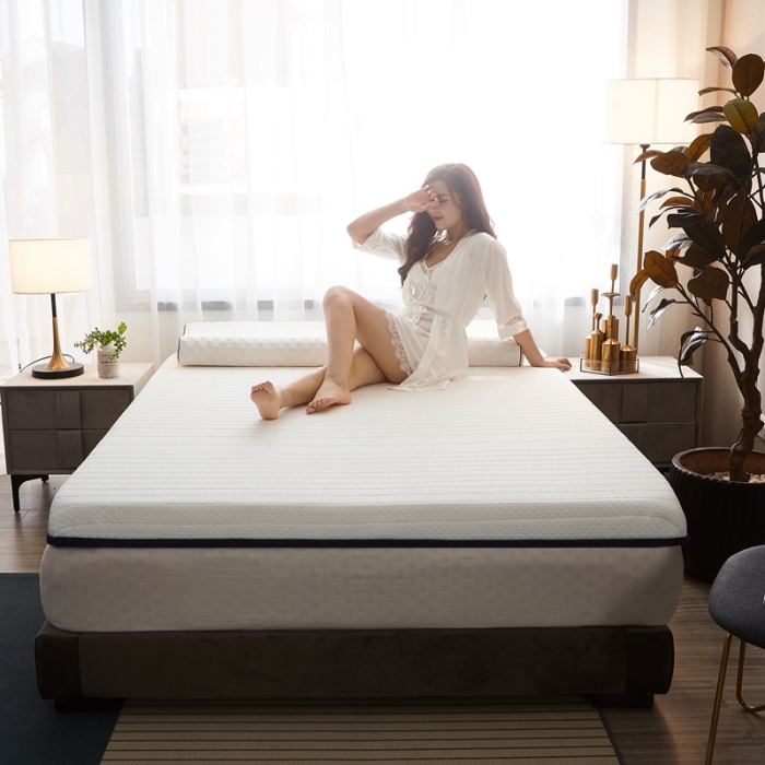 91家纺网 家纺一手货源 找家纺 欣罗兰垫业 2022新款床垫 繁茂白