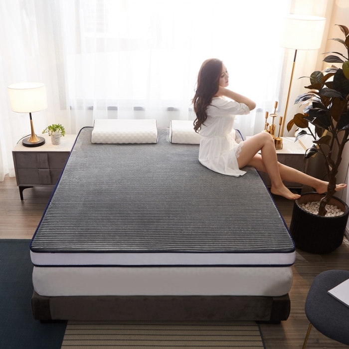 91家纺网 家纺一手货源 找家纺 欣罗兰垫业 2022新款床垫 魔法绒灰色