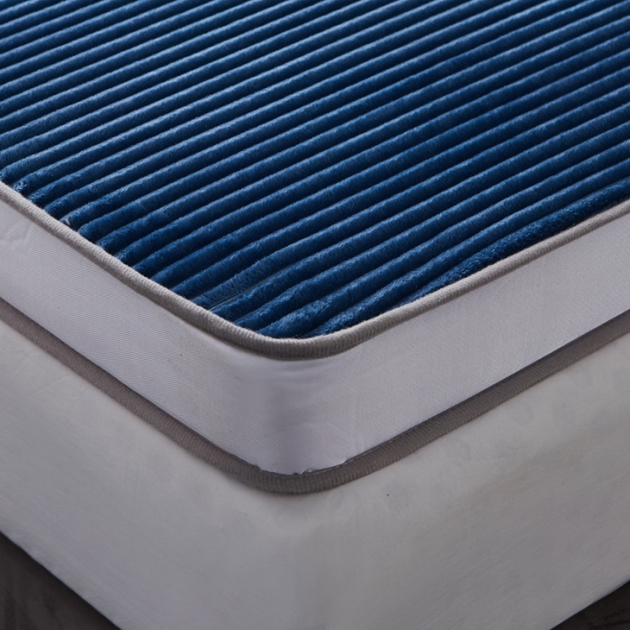 91家纺网 家纺一手货源 找家纺 欣罗兰垫业 2022新款床垫 魔法绒蓝色