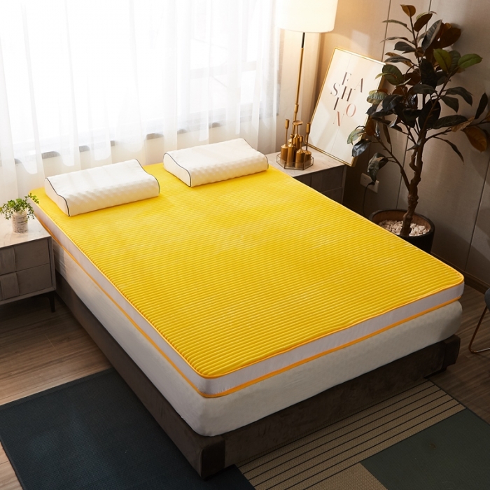 91家纺网 家纺一手货源 找家纺 欣罗兰垫业 2022新款床垫 魔法绒荧光黄