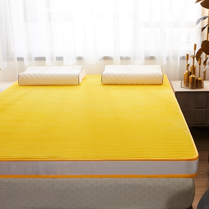 91家纺网 家纺一手货源 找家纺 欣罗兰垫业 2022新款床垫 魔法绒荧光黄