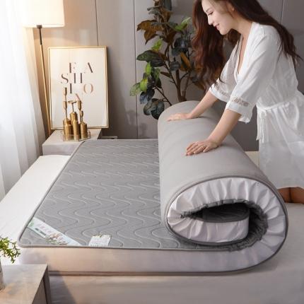 91家纺网 家纺一手货源 找家纺 欣罗兰垫业 2022新款床垫 针织波浪灰